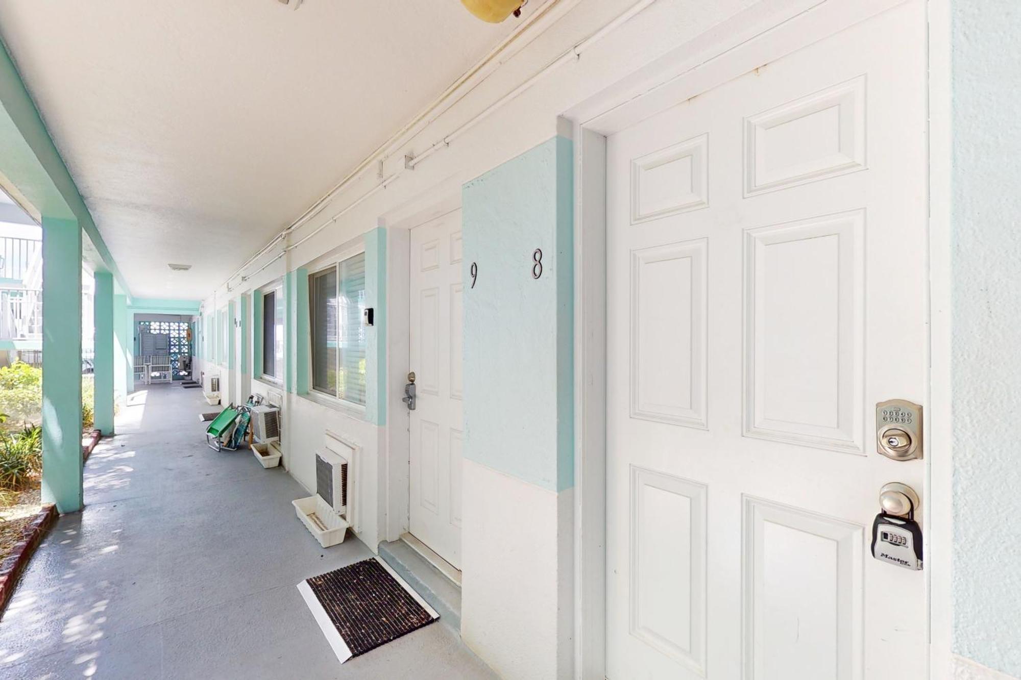 Pass-A-Grille Beach Retreat Unit 8 St. Pete Beach Εξωτερικό φωτογραφία